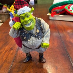 Kurt S. Adler Shrek Christmas Figurine with Santa hat presents fabriche figure 8